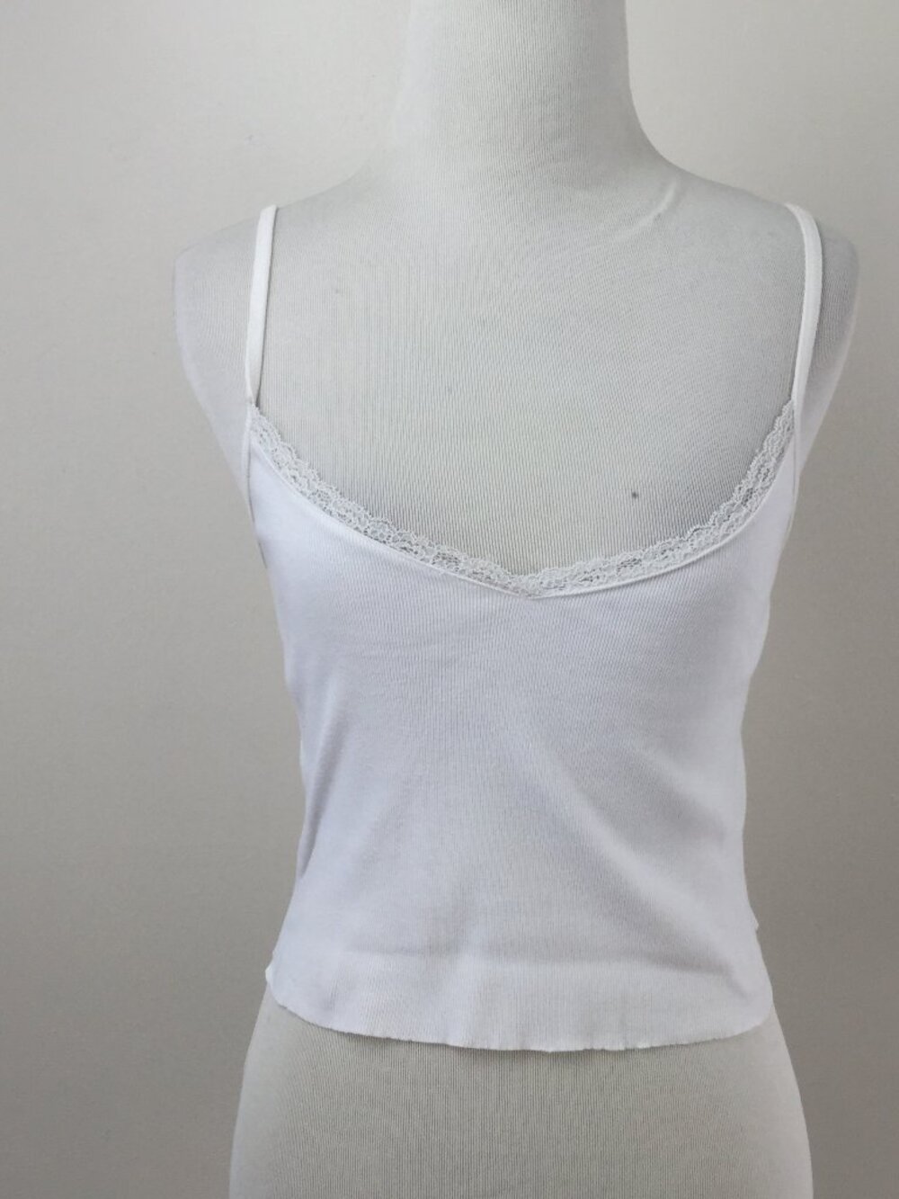 Brandy Melville Cropped White Tank Top s